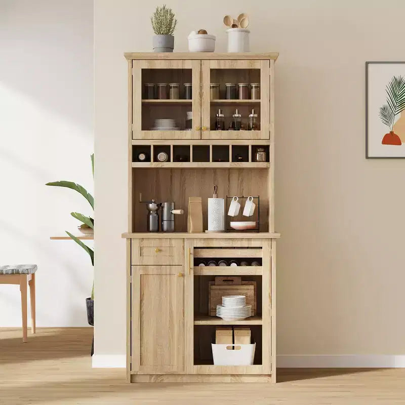 Freistehendes Buffet im Landhausstil mit Aufsatz, hoher Küchenvorratsschrank mit Weinregal und verstellbaren Ablagen für das Esszimmer