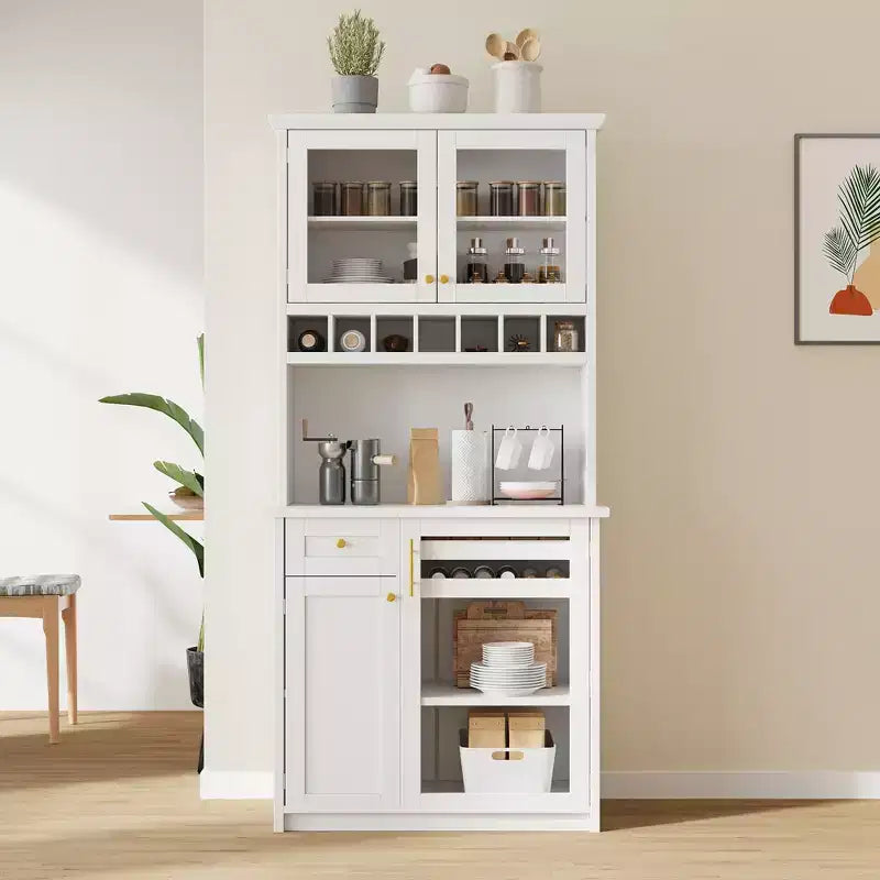 Freistehendes Buffet im Landhausstil mit Aufsatz, hoher Küchenvorratsschrank mit Weinregal und verstellbaren Ablagen für das Esszimmer